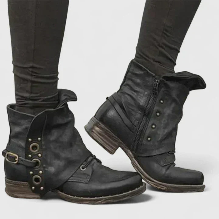 CIARA – VINTAGE ANKLE BOOTS