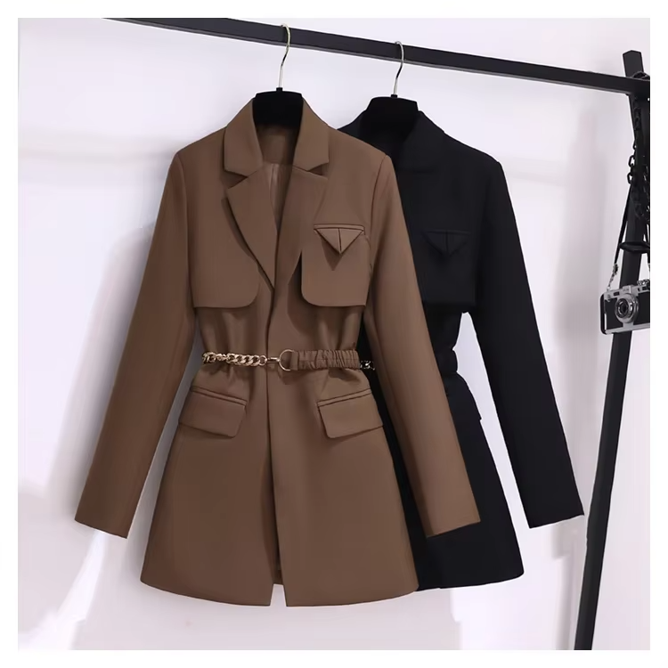 Layla™ - Chic Chain Belt Blazer
